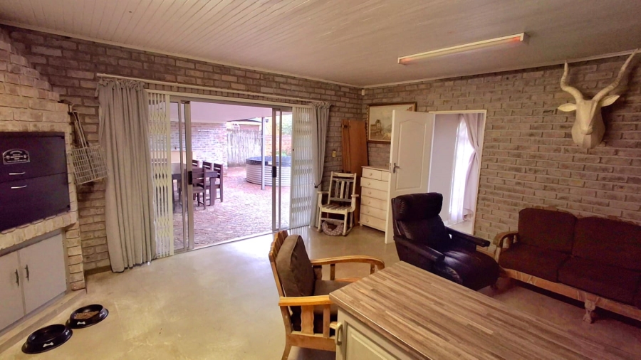 5 Bedroom Property for Sale in Vaalpark Free State